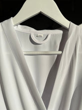 Load image into Gallery viewer, Personalised Bridal Ruffle Robe
